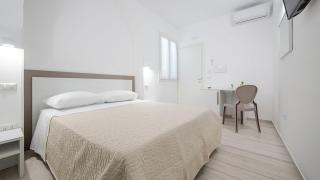 Camera Matrimoniale B&B Sole by SalentoAffitti - 0