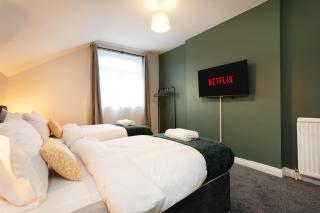 Peaceful Beds-Contractors Stays-Free Parking-Fast WiiFi - 8