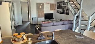 Port Brescou, T3 en duplex climatisé, superbe vue sur le port - 9