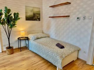 4 Room Stylish & Spacious Apartment - 4