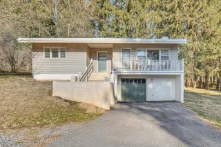 2 Mi to Lancaster City Center Quiet Family Home - 9