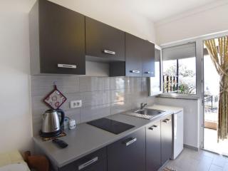 Apartment Neues Studio mit Meerblick in Zambratija by Interhome - 4