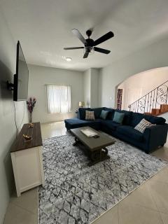 Serene Luxe 3BR Home Family Friendly MoBay Stay - 9