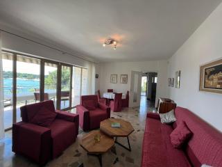 Apartment Geräumige Wohnung Lory mit Meerblick by Interhome - 3