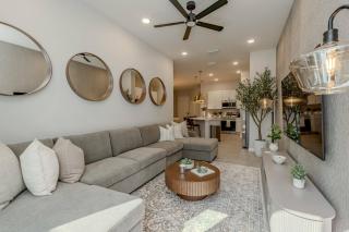 5BR Home w Private Pool in Paradiso Grande - 6