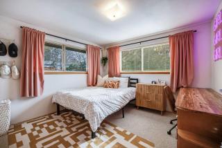 Stylish Seattle Home with Hot Tub - 4