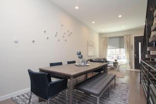 Sleek & Posh 4Bed-3 5Bath - RoofDeck - Sleeps 12 - 6