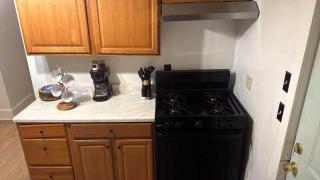 Hazel Private Room near Yale, Hospitals & Downtown - 2