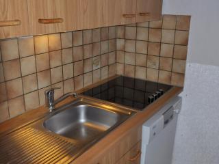 Appartement 3 pièces avec balcon, animaux acceptés et parking - FR-1-692-7 - 2