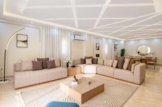 Luxury 3BR near AUC & EDNC 5 Beds Reception 247 - 8