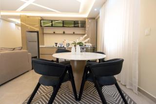 1BR King Suite - Near EDNC & AUC - 247 Desk & Security - 7