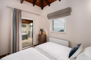 Petritis Cozy Mountain Retreat with Stunning Views By Greece Apartments - 8