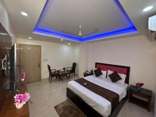 Hotel Royal Plaza At IGI Airport - 7