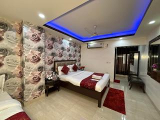 Hotel Royal Plaza At IGI Airport - 2