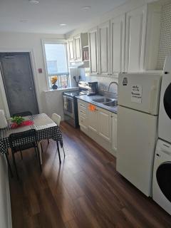 Toronto Bloor Crown Residence - 5