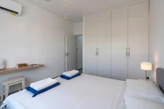 Harbour Central 1 BR Steps from Beach and Nightlife - 4