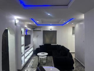 Morden, Secure and Serene 2 Bed Room Apartment in an Estate - 2