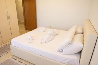 Alpine Horizon Apartment - 1