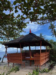 Takbo Beach Resort - 4
