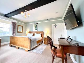 Colthrop Manor B&B - 3