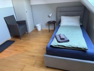 Einzelzimmer-Bad, Kühlschrank-TV-15 - Meine - 6