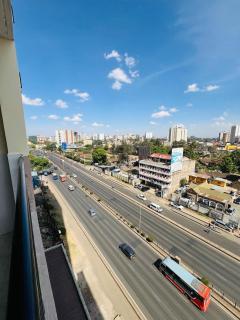 Eleganza Parklands Bnb - 8