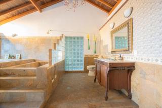 Medellin Mansion 680 m2 with pool and steam room - 3