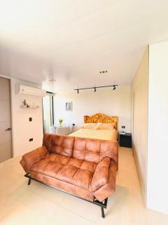 Luxury suite with balcony and air conditioning - 0