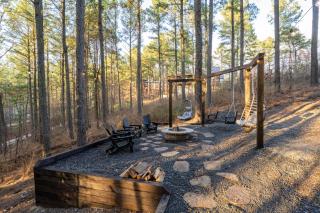 Modern Cabin w Sauna, Hot Tub, Bocce & Arcade - Broken Bow - 7
