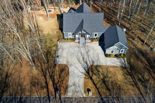 Luxury Smoky Mountain Cabin, River View, Game Room, Firepit - 3