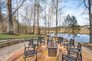 Luxury Smoky Mountain Cabin, River View, Game Room, Firepit - 1
