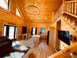 Bourbon Retreat With Hot Tub-8 - 3