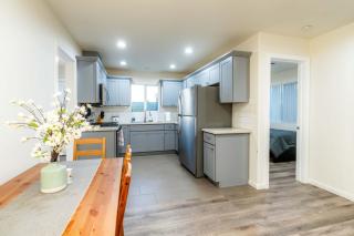 Cozy Glendora Home Walk to Route66 Near Disneyland - 5