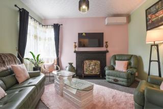 Central Boutique Bungalow - 9