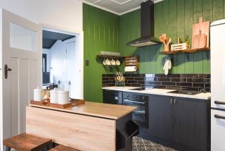Central Boutique Bungalow - 8