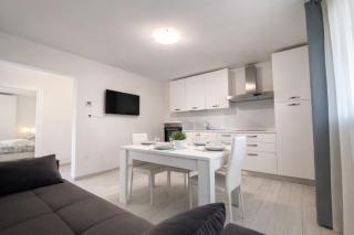 House with pool and park - Convenient for Venice and the sea! - 7