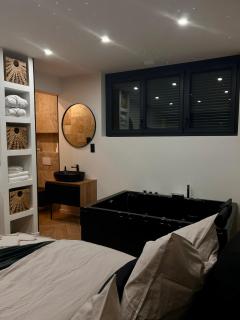 La Suite Étoilée Rouen - Spa & Ciel étoile - 7