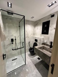 Spacious 3BR in Prime Location Steps from InterContinental & Citystars - 6