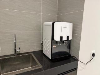 Near Vivacity BCCK Emart 3Room Black - 4