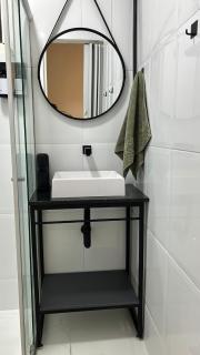 Apto Moderno com Varanda na Asa Norte Reformado - 2