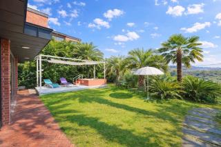 스무스브릭 Panoramic tangerine field view private villa, year round heated kids pool, BBQ, center of Seogwipo, Maeil Olle Market 5 minutes, near Jungmun Tourist Complex - 8