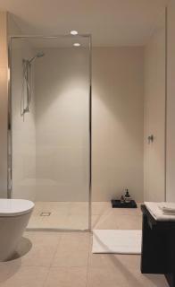 Perth Hub CBD Apartment Sauna Gym Yoga Pool Skyline - 8