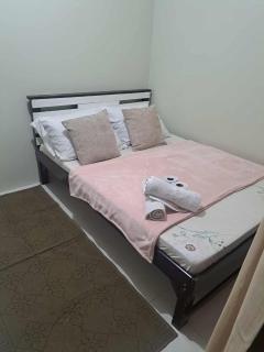 Brenthill Condo Ruby unit - 9