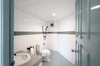 Quicky Stay Hotel Suphanburi - 3