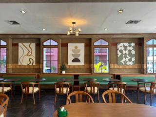 Quicky Stay Hotel Suphanburi - 1