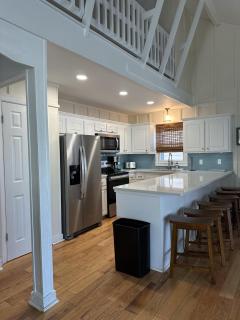 Channel-Front 4BR Home • Private Dock Fishing • Cherry Grove • TipSEA Turtle - 4