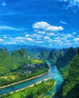 Guilin Camphor Country House Free pick-up service at train station for two nights - 1