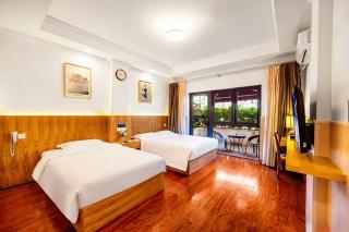 Shanghai Madi Hotel - 24-hour free airport pick-up and drop-off Airport, 24-hour professional butler service, spacious room layout with great sense of space, complete kitchen facilities, relaxing spa massage service - 1