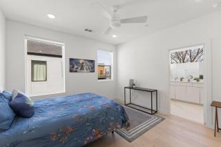 Bishop Arts Condo Near Downtown, Garage, For 6-8 - 6