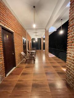 Araliya Lake Camp Resort - 6